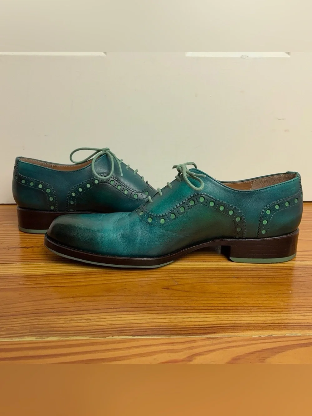 John Fluevog Granville Shoes Men's 8 Turquoise Leather Oxford Brogue Plain Toe - Picture 6 of 16